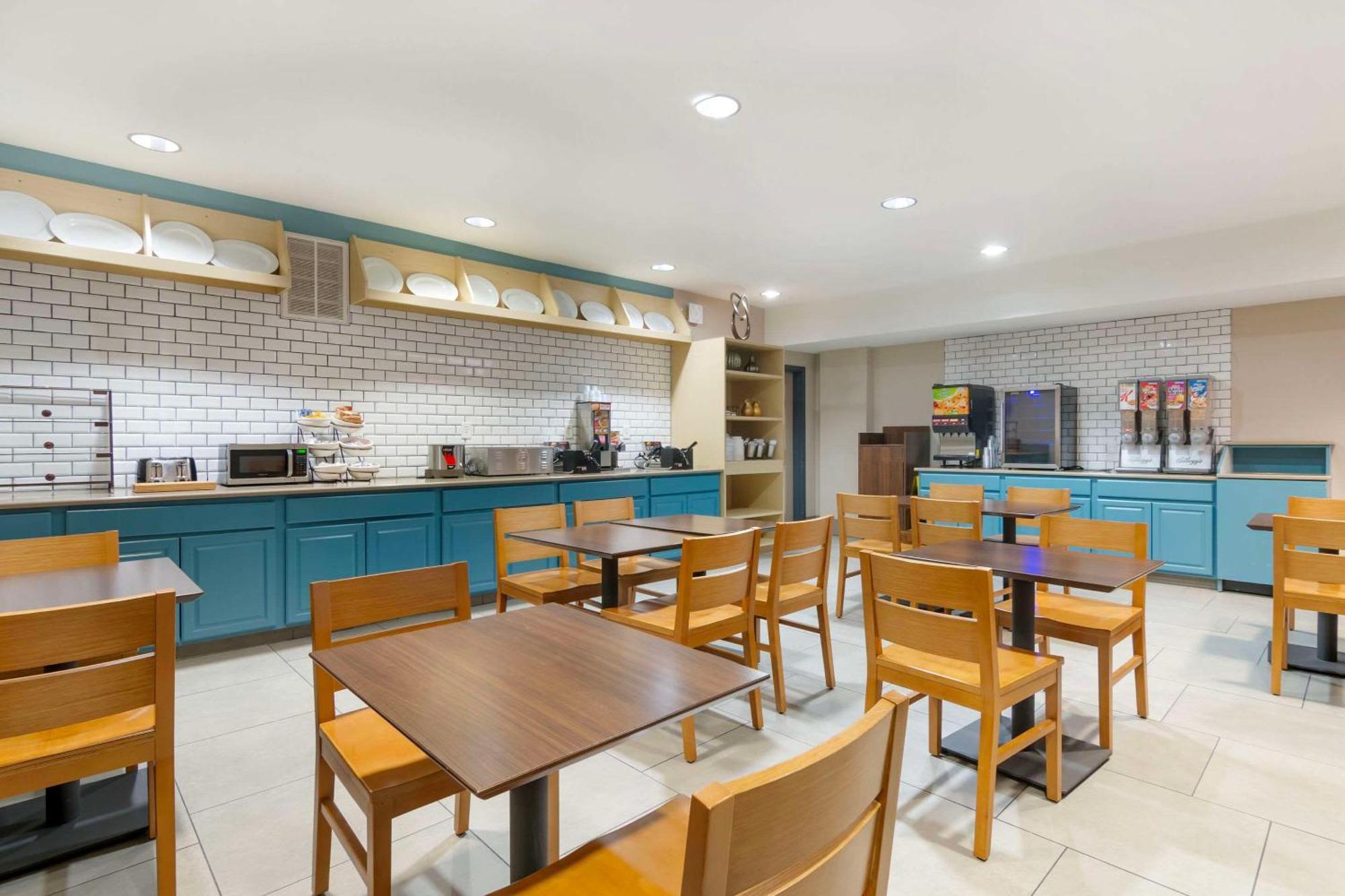 Country Inn & Suites By Radisson, Columbia, Mo מראה חיצוני תמונה