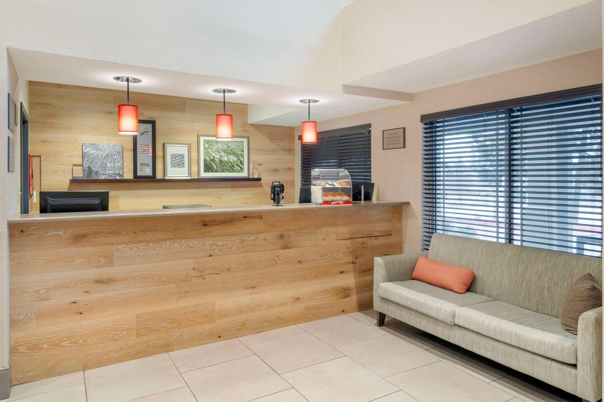 Country Inn & Suites By Radisson, Columbia, Mo מראה חיצוני תמונה